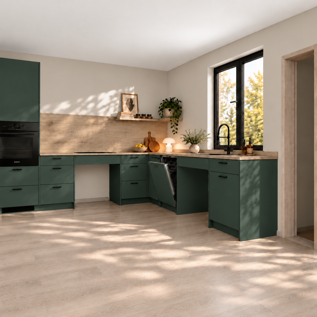 EQUIA Kitchen K3 w palecie Blend — otwarta zmywarka, ciemnozielone fronty i drewniany blat
